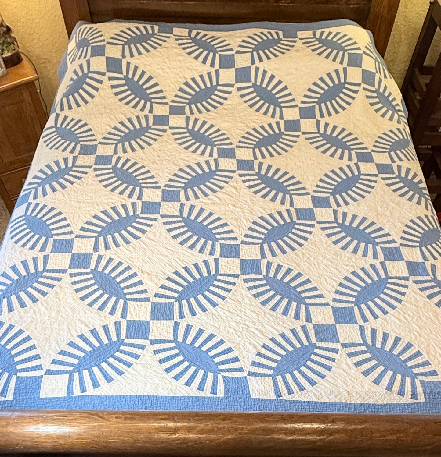 Stunning Wedding Ring Quilt