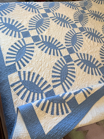 Stunning Wedding Ring Quilt