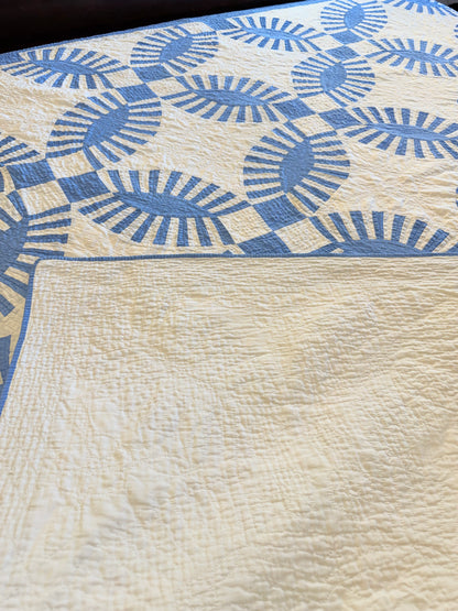 Stunning Wedding Ring Quilt