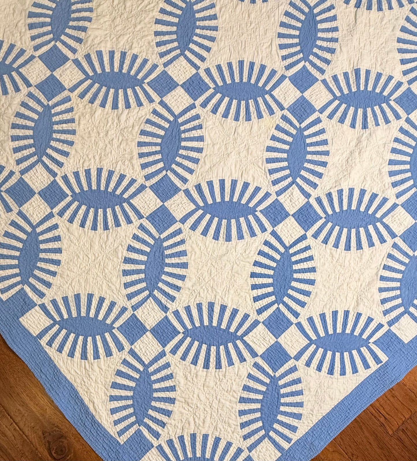 Stunning Wedding Ring Quilt
