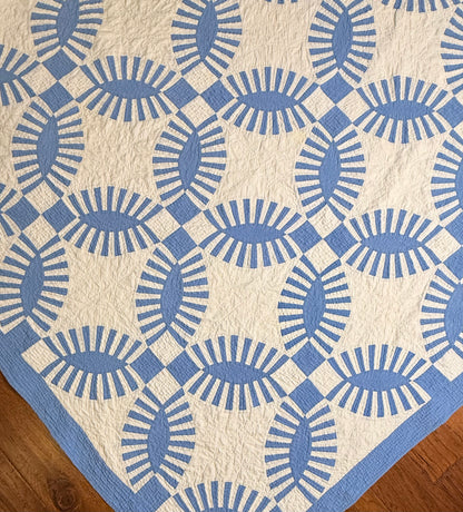 Stunning Wedding Ring Quilt