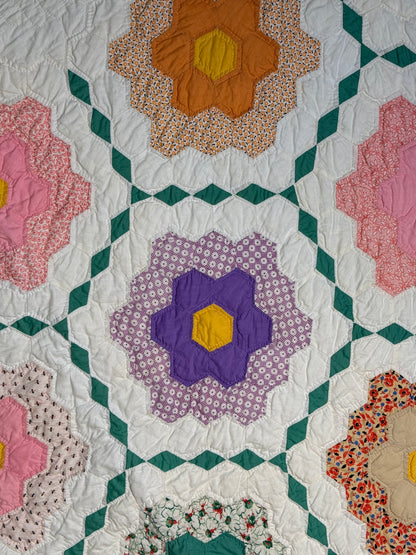 Outstanding Flower Garden with Diamond  Trail Quilt