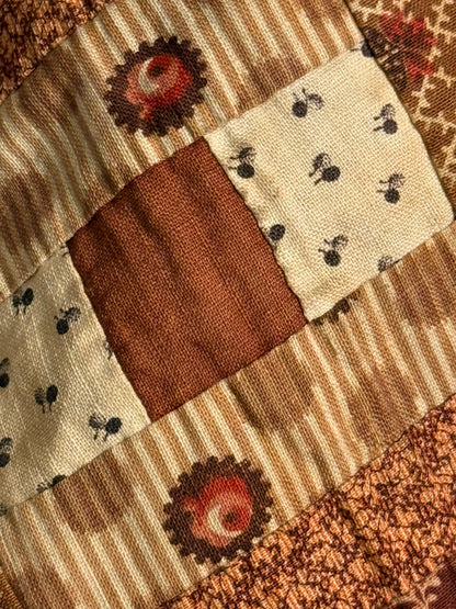 Courthouse Steps Log Cabin Crib Quilt