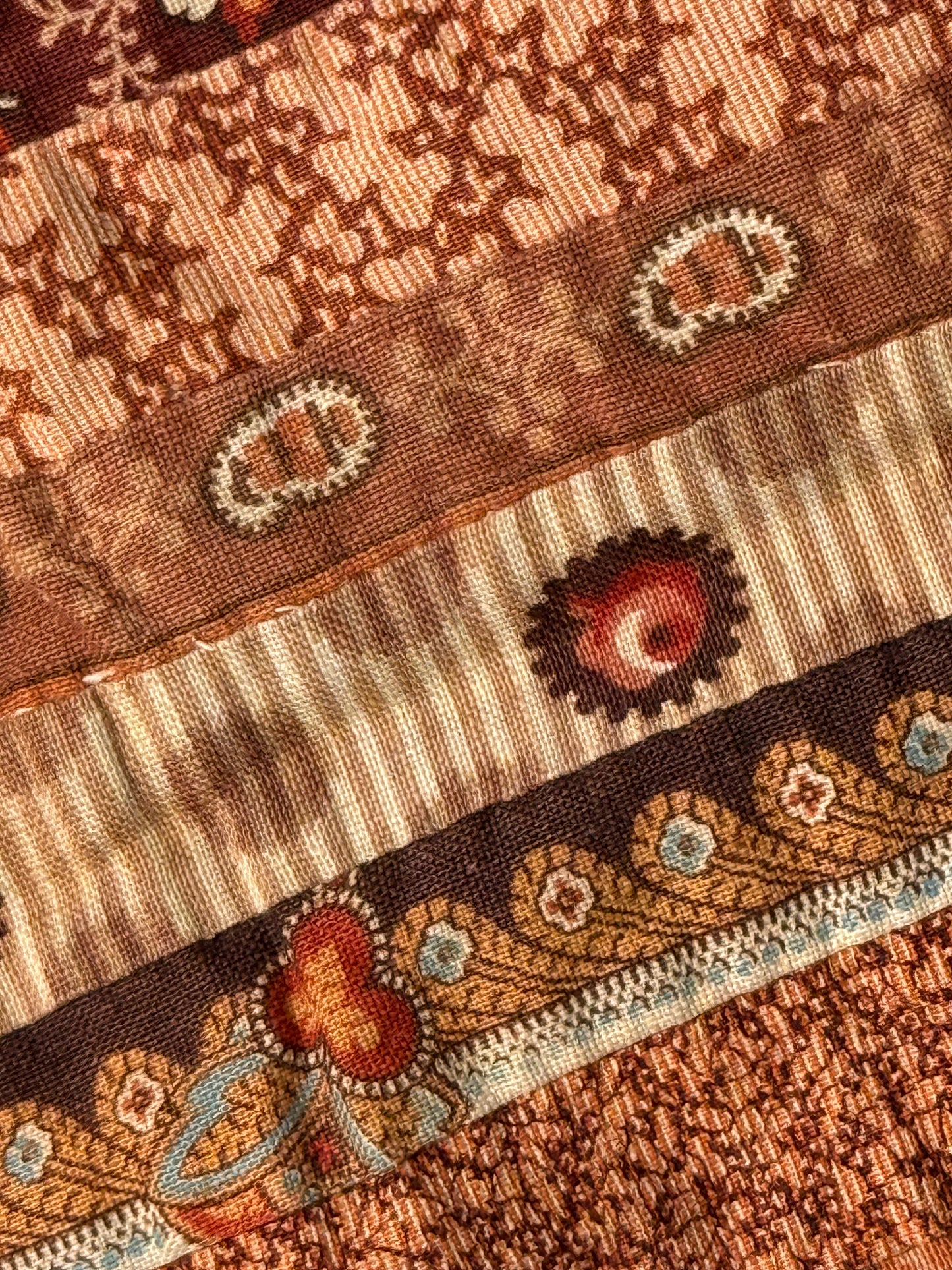 Courthouse Steps Log Cabin Crib Quilt