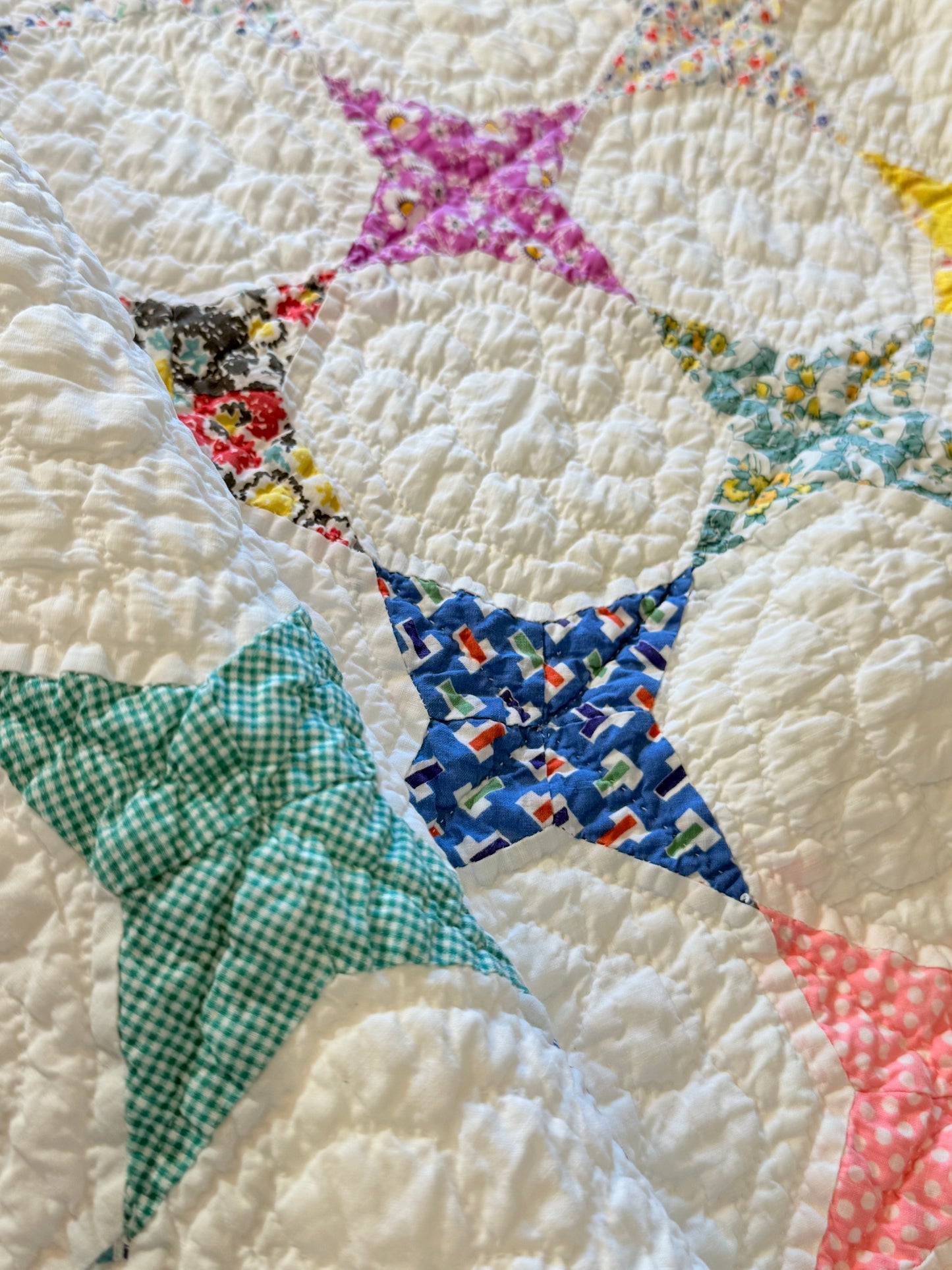 Happy Small Scale Snowball Quilt
