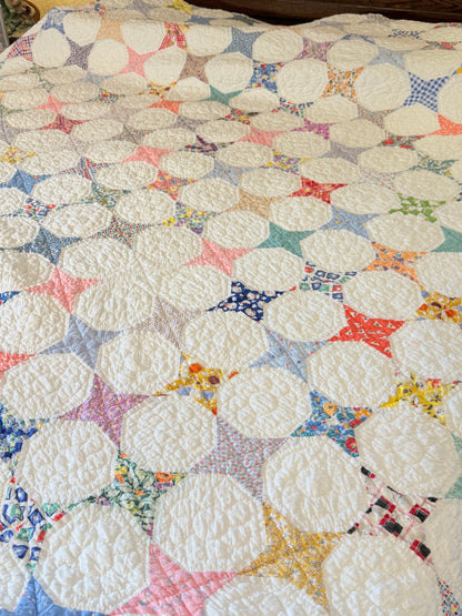 Happy Small Scale Snowball Quilt