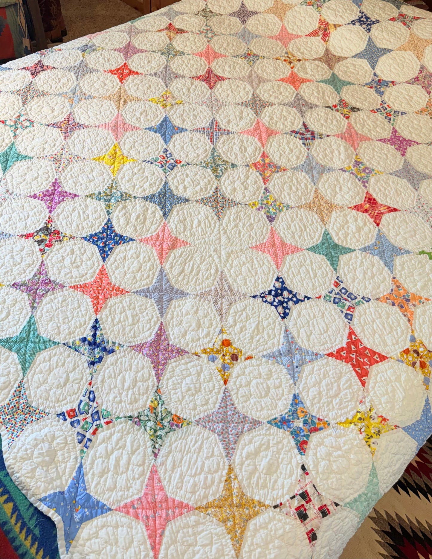 Happy Small Scale Snowball Quilt