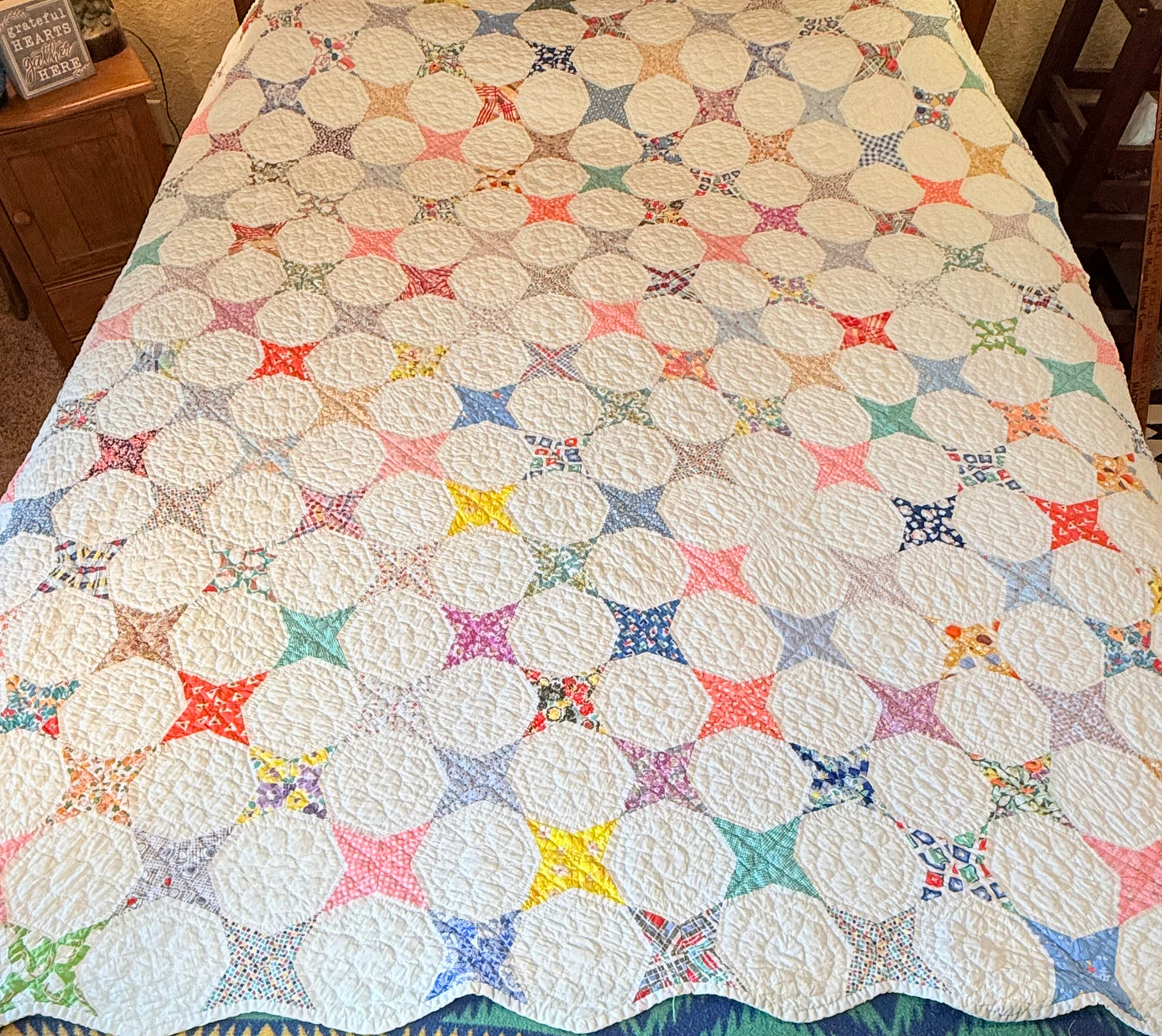 Happy Small Scale Snowball Quilt