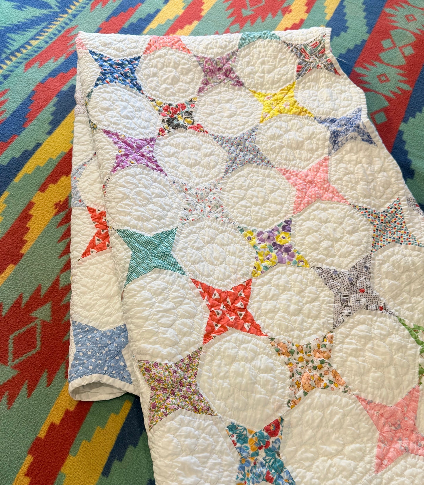 Happy Small Scale Snowball Quilt