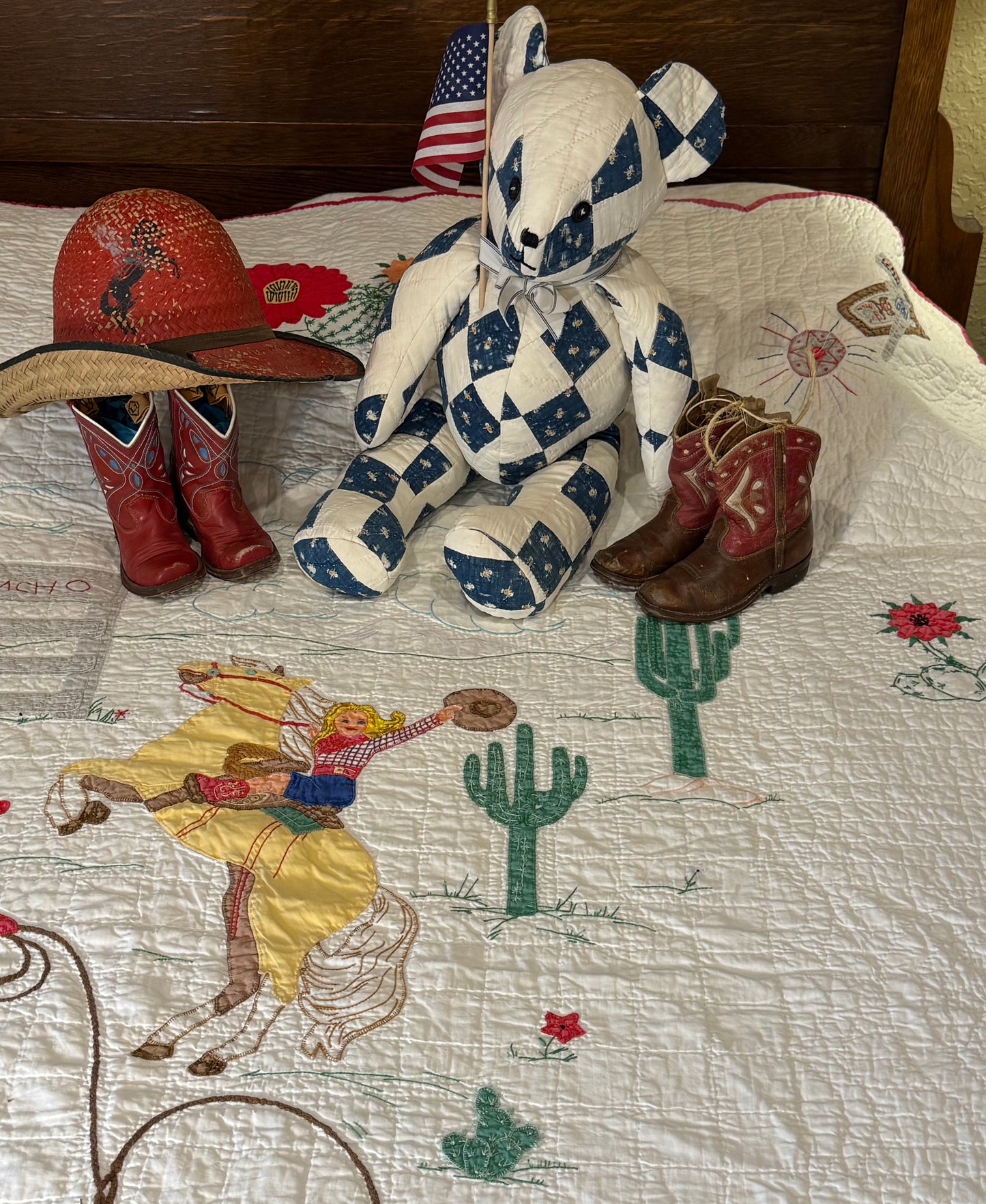 Little Mavericks Western Pictorial Cowgirl/ Cowboy  Vintage Quilt