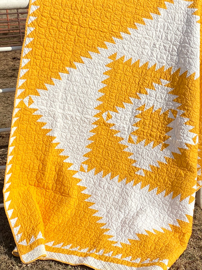 Sawtooth Square in a Square Quilt