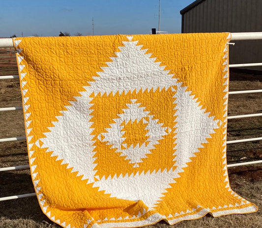 Sawtooth Square in a Square Quilt