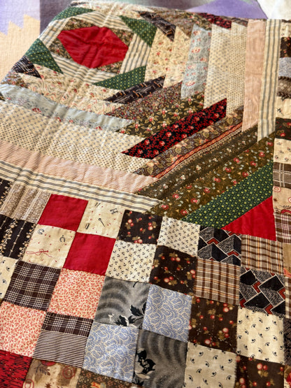 Pineapple Windmill Blades Medallion with Patchwork Quilt