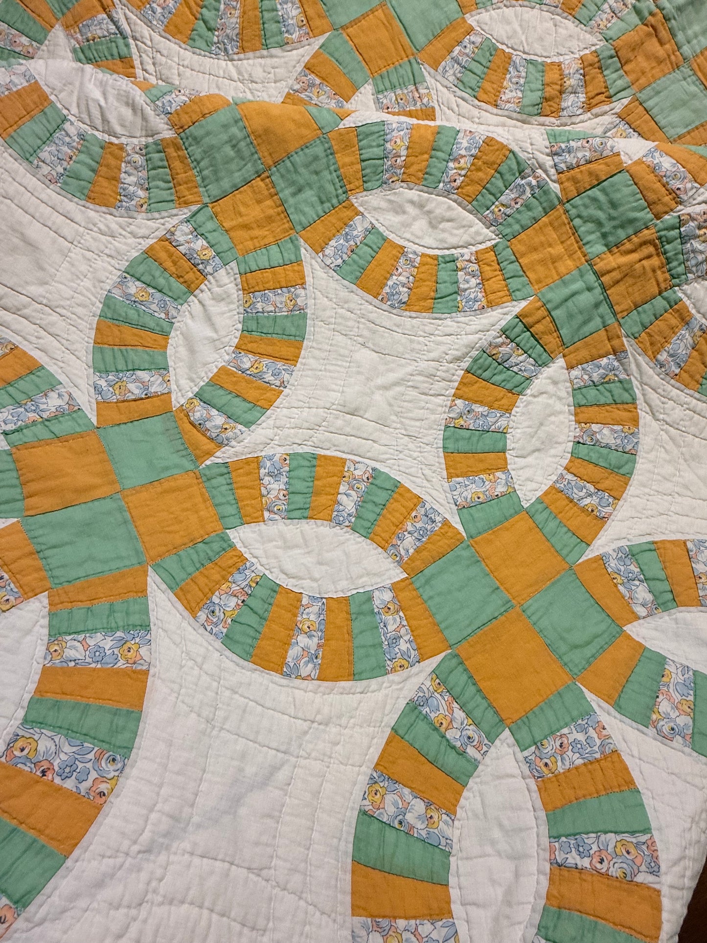 Unique Double Wedding Ring Qult-Color