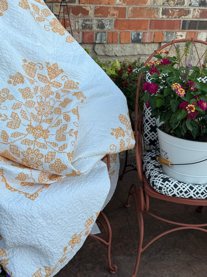 Colonial Chintz Medallion Quilt