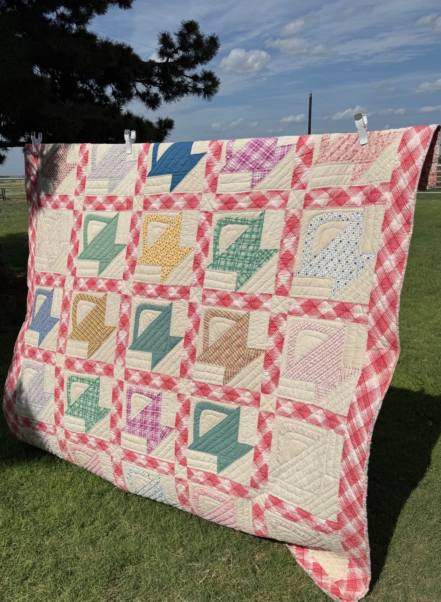 Charming  Picnic Basket Quilt