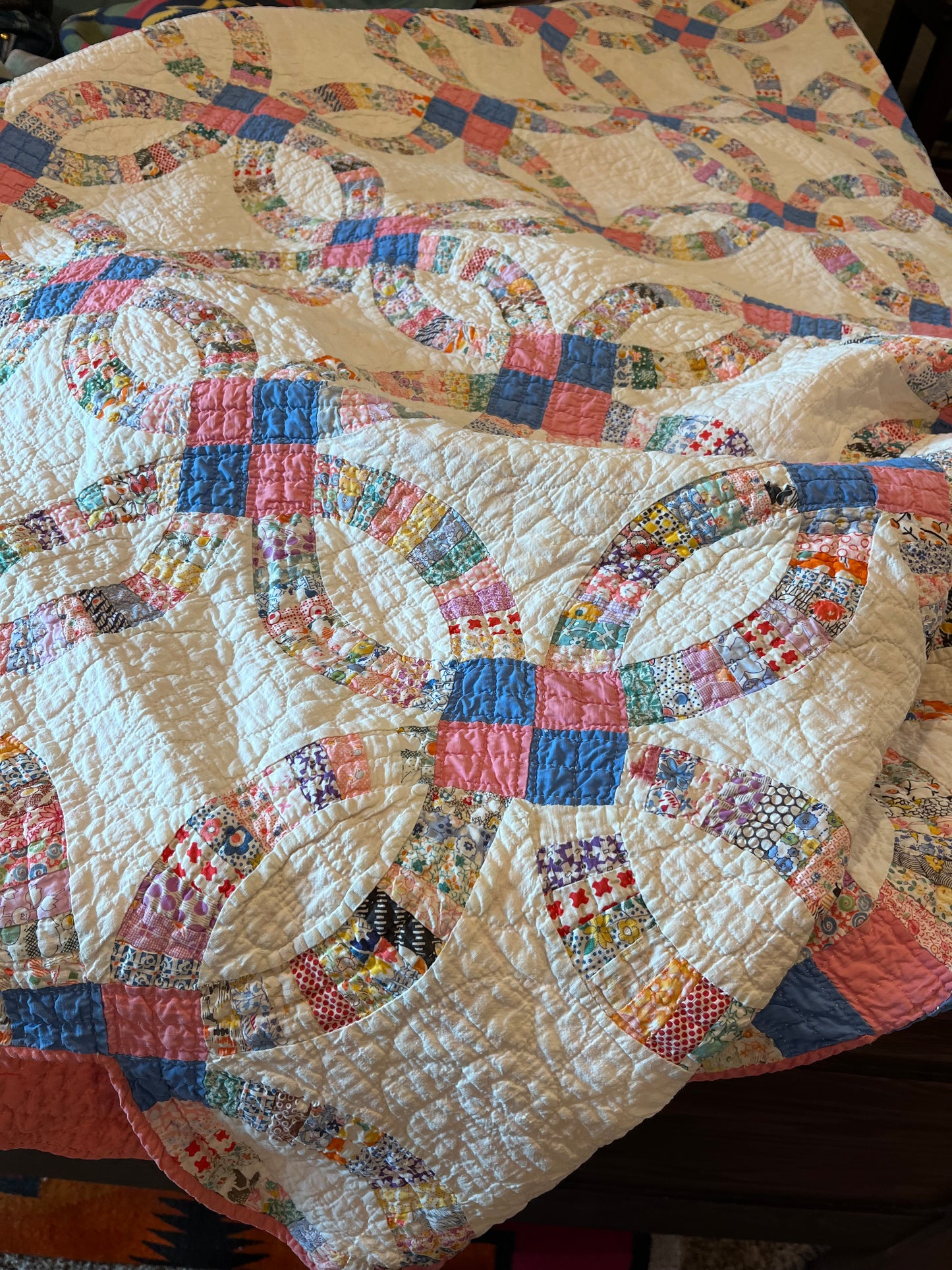 Small Pieced Double Wedding Ring Quilt