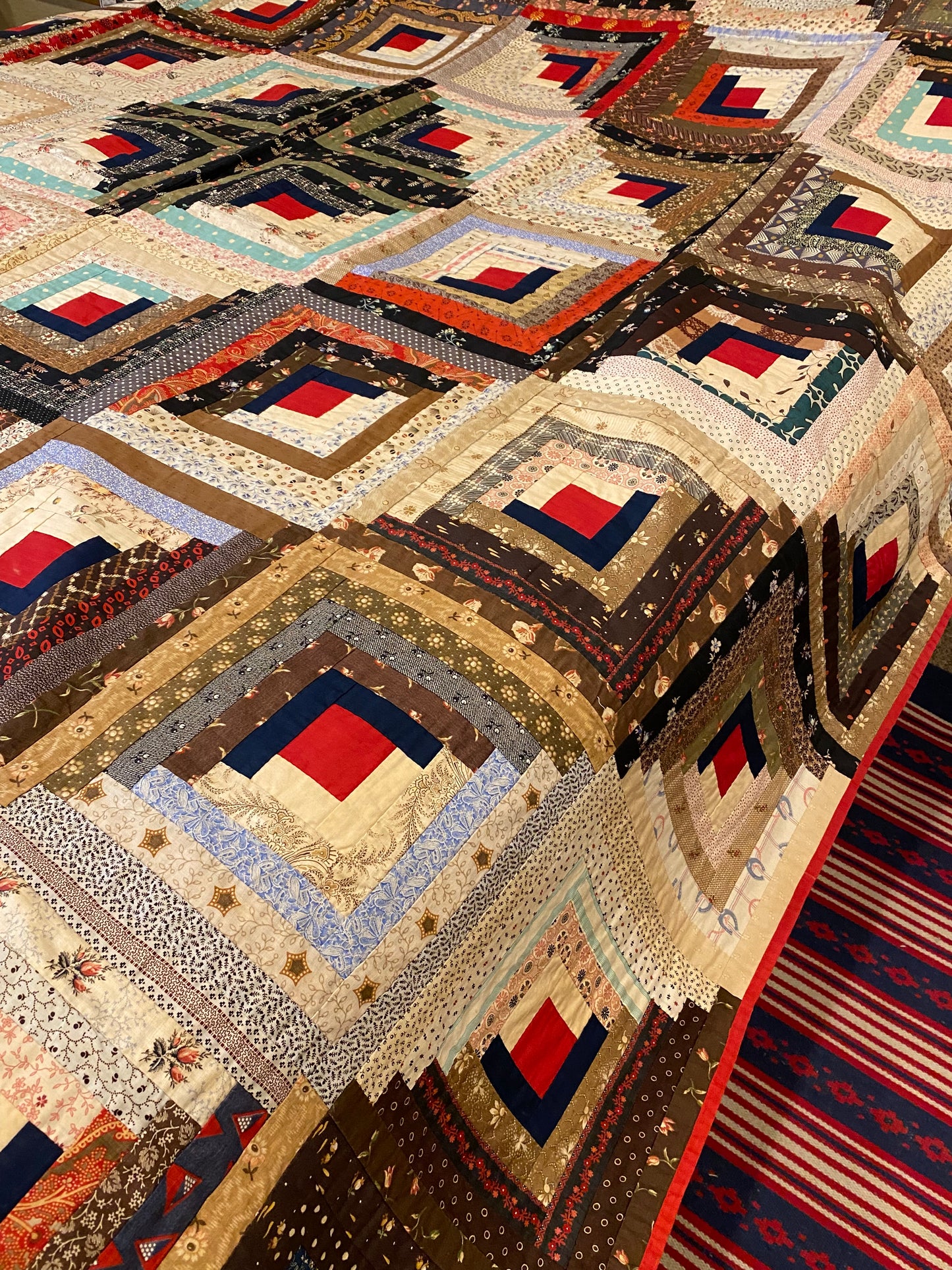 Barn Raising Log Cabin Quilt