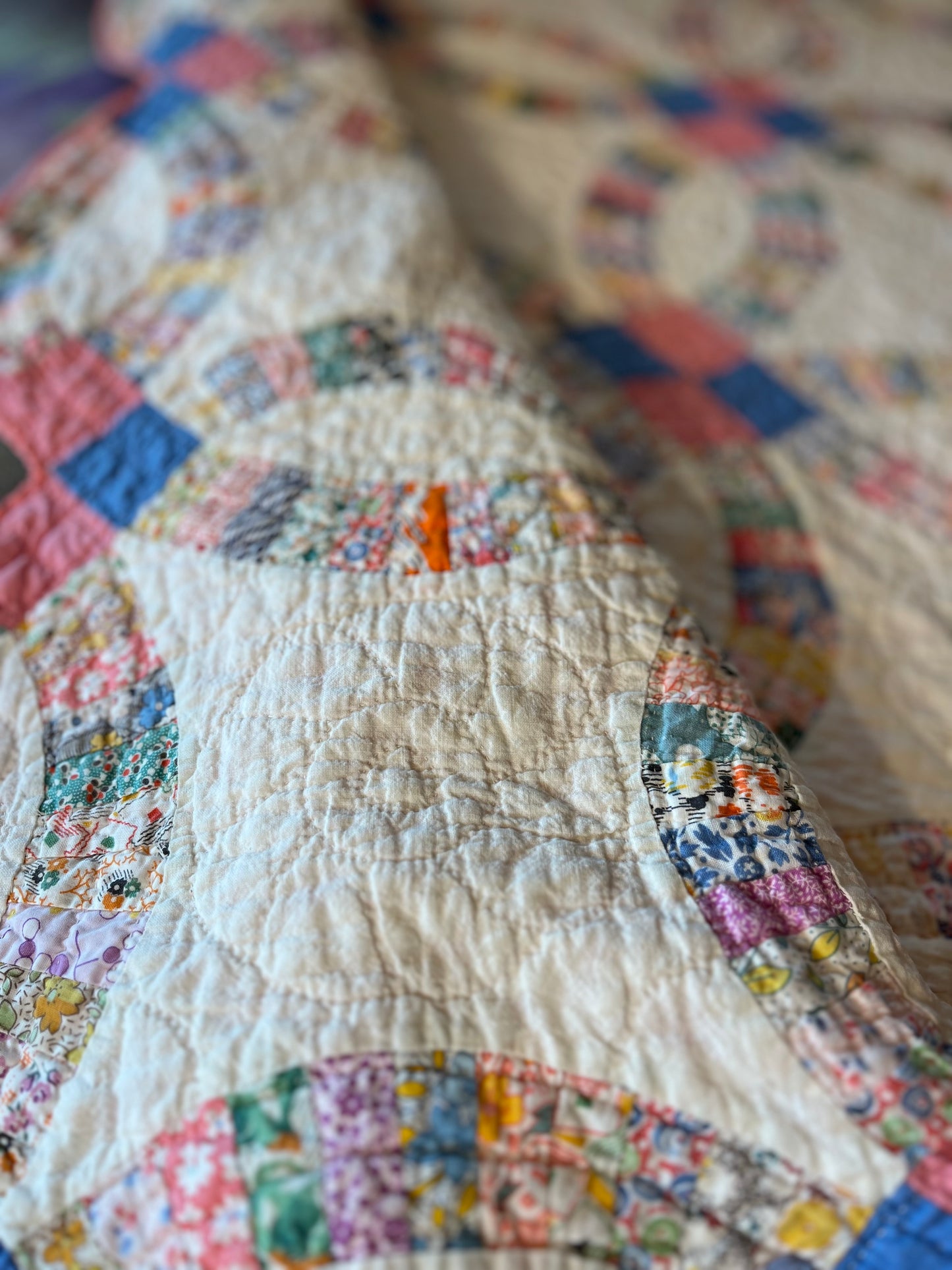 Small Pieced Double Wedding Ring Quilt