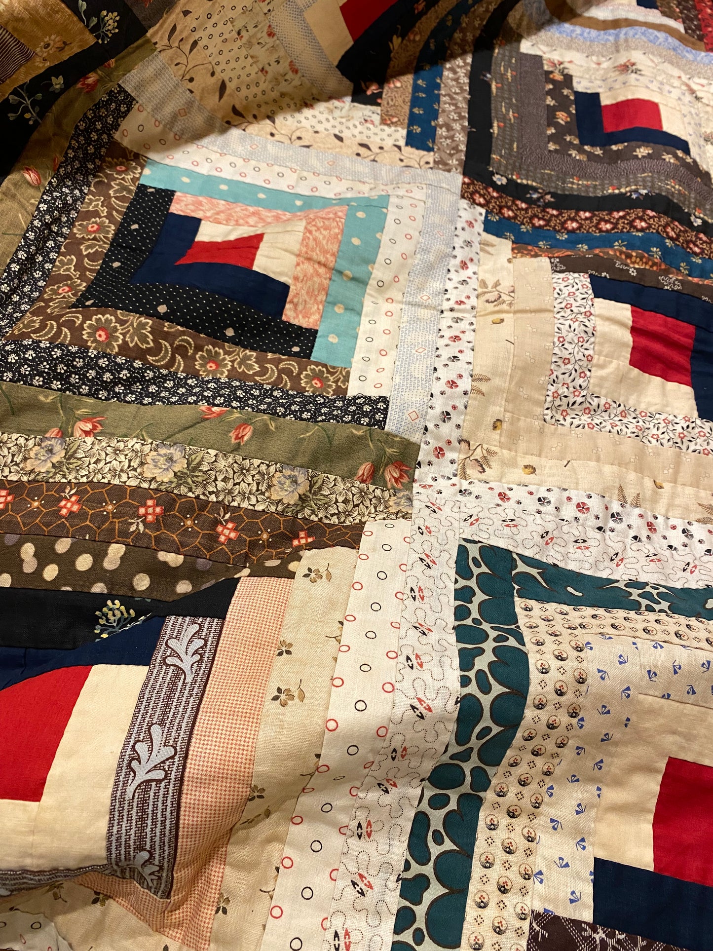 Barn Raising Log Cabin Quilt