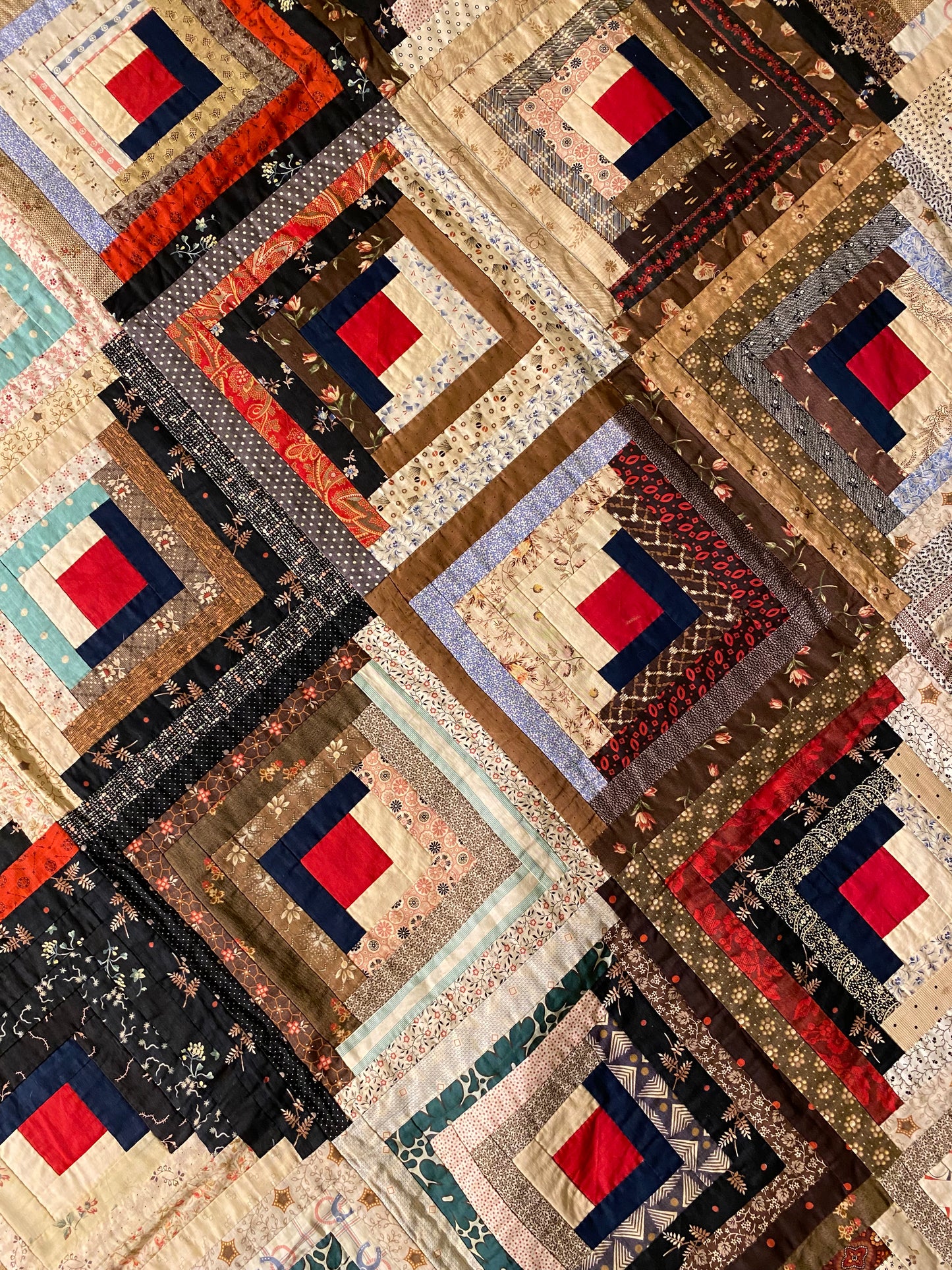 Barn Raising Log Cabin Quilt