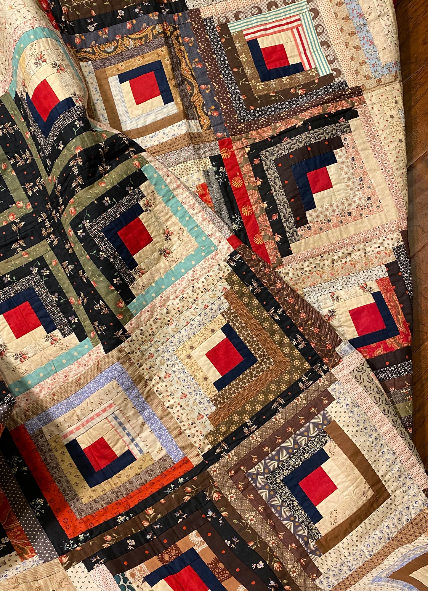 Barn Raising Log Cabin Quilt