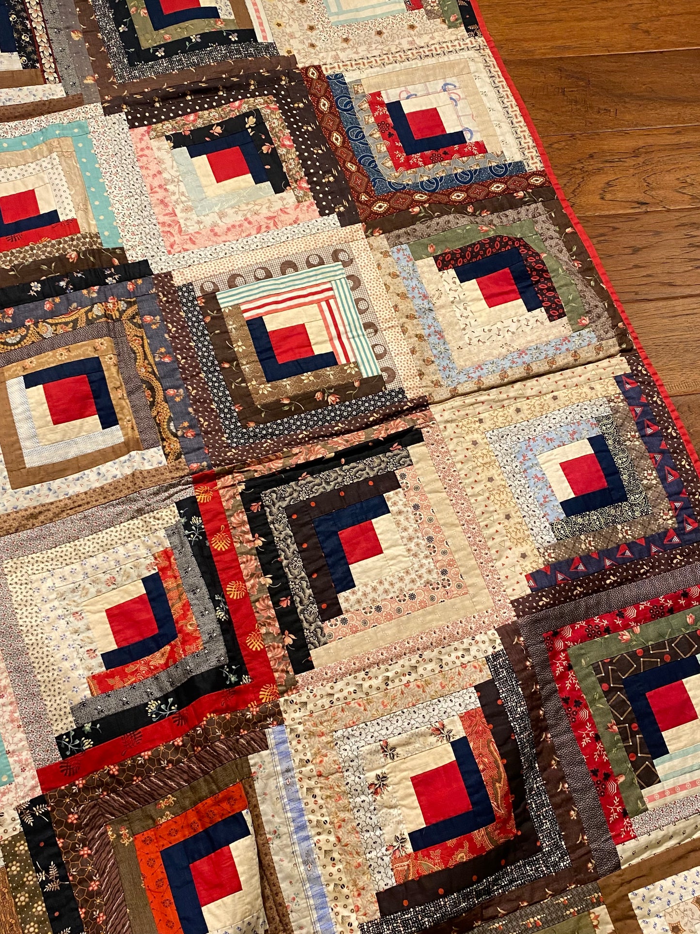 Barn Raising Log Cabin Quilt