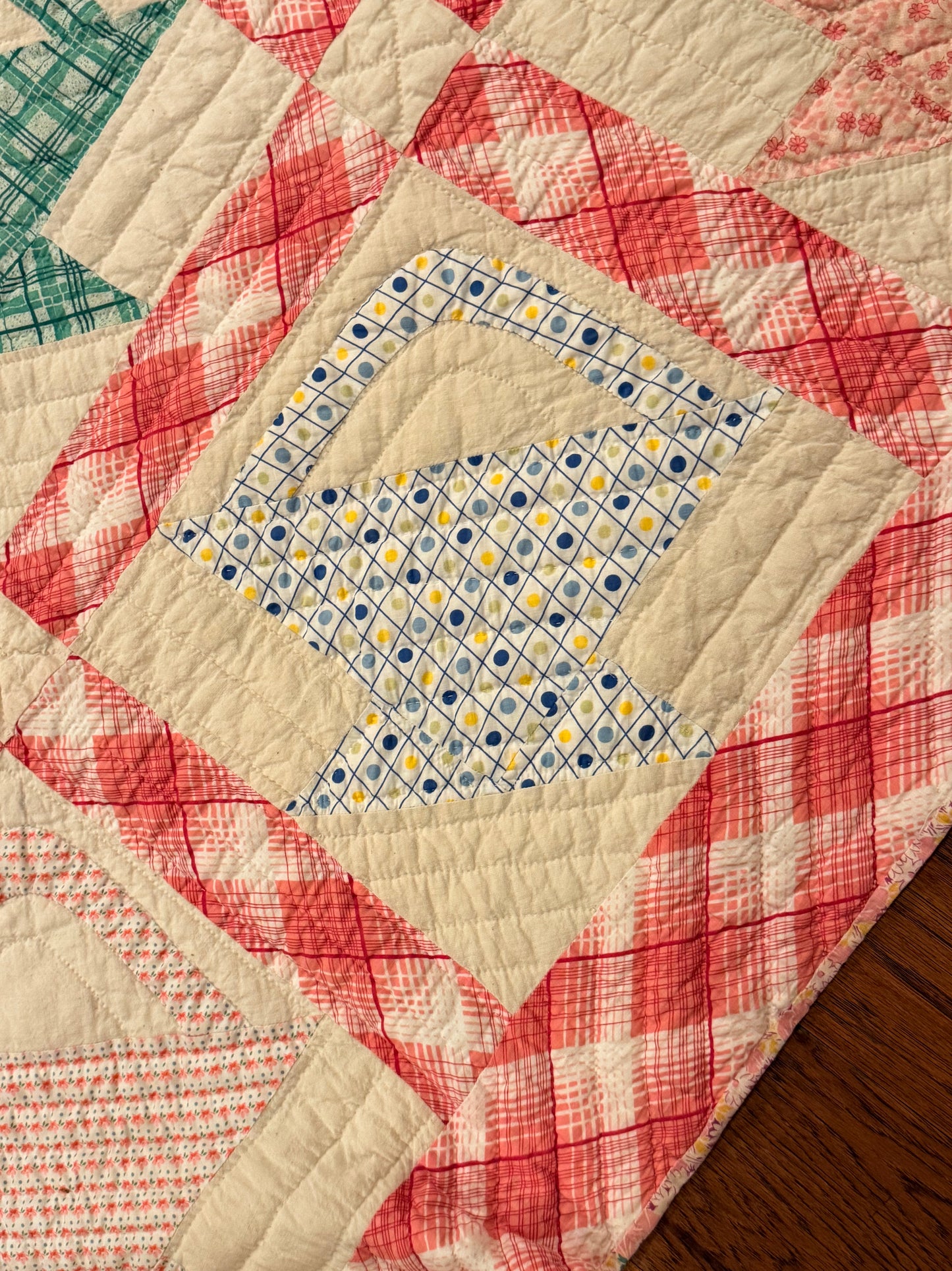 Charming  Picnic Basket Quilt
