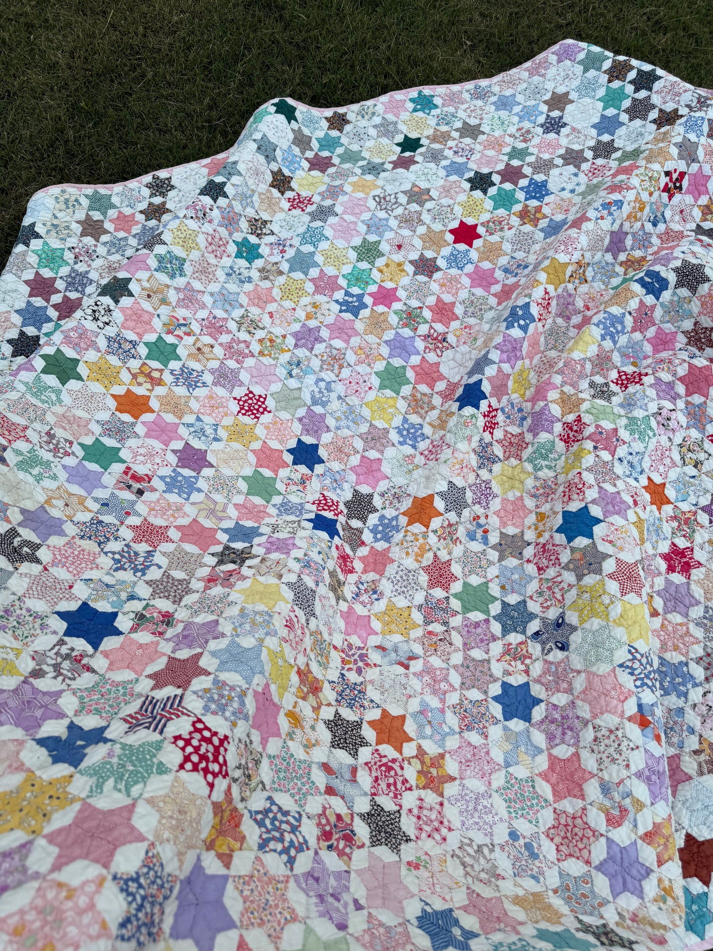 Outstanding Miniature 6 Point Connecting Stars Quilt