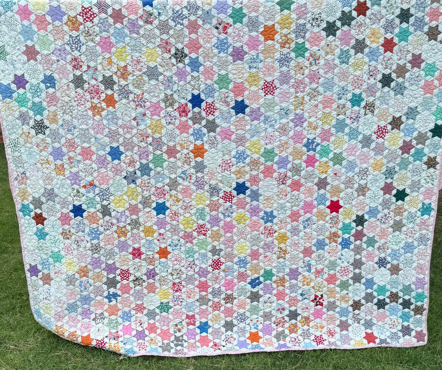 Outstanding Miniature 6 Point Connecting Stars Quilt