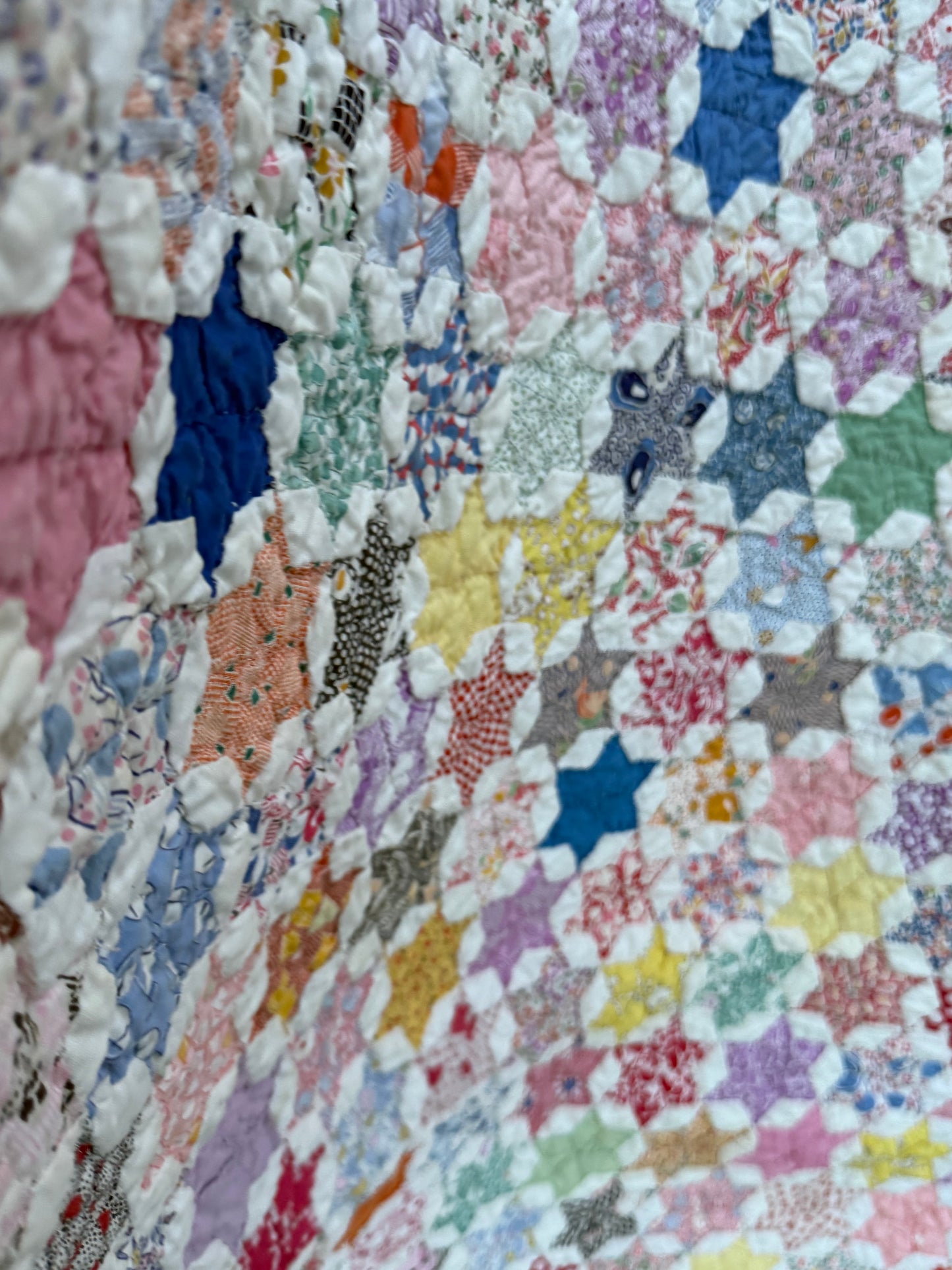 Outstanding Miniature 6 Point Connecting Stars Quilt