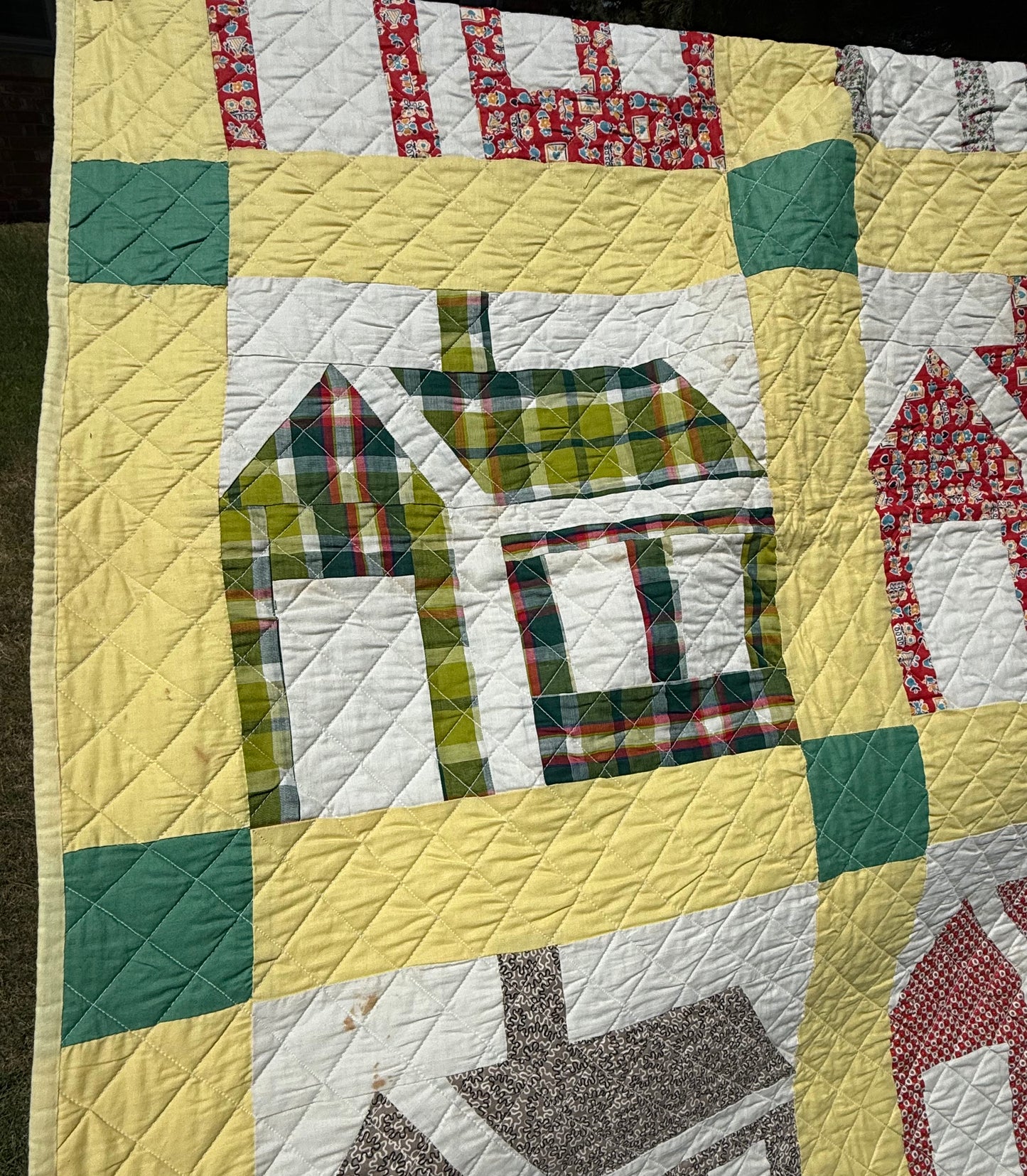 Outstanding 1950’s Schoolhouse Quilt