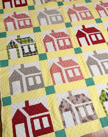 Outstanding 1950’s Schoolhouse Quilt