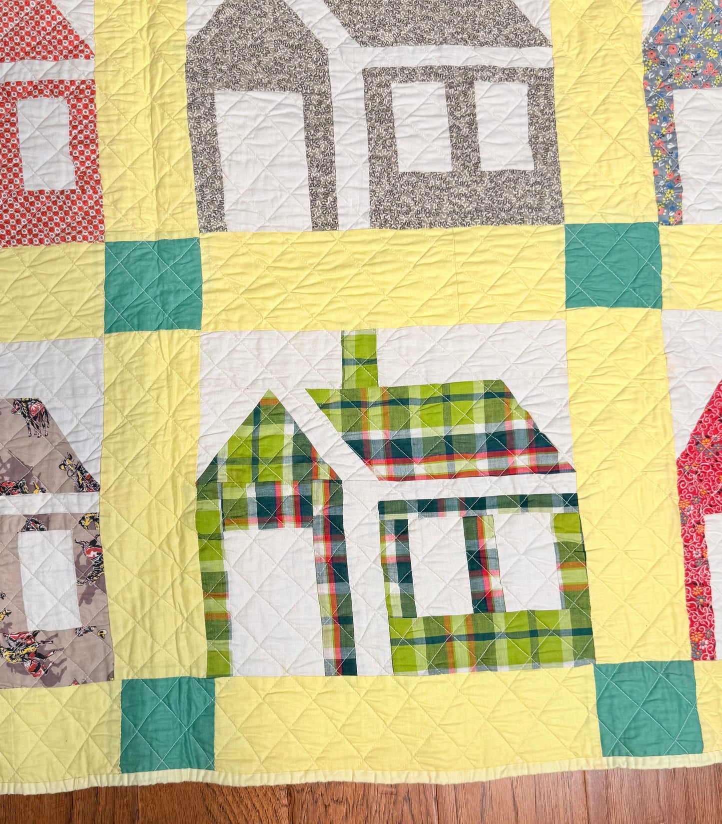 Outstanding 1950’s Schoolhouse Quilt