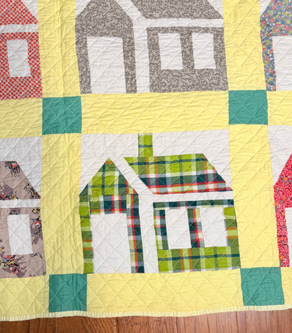 Outstanding 1950’s Schoolhouse Quilt