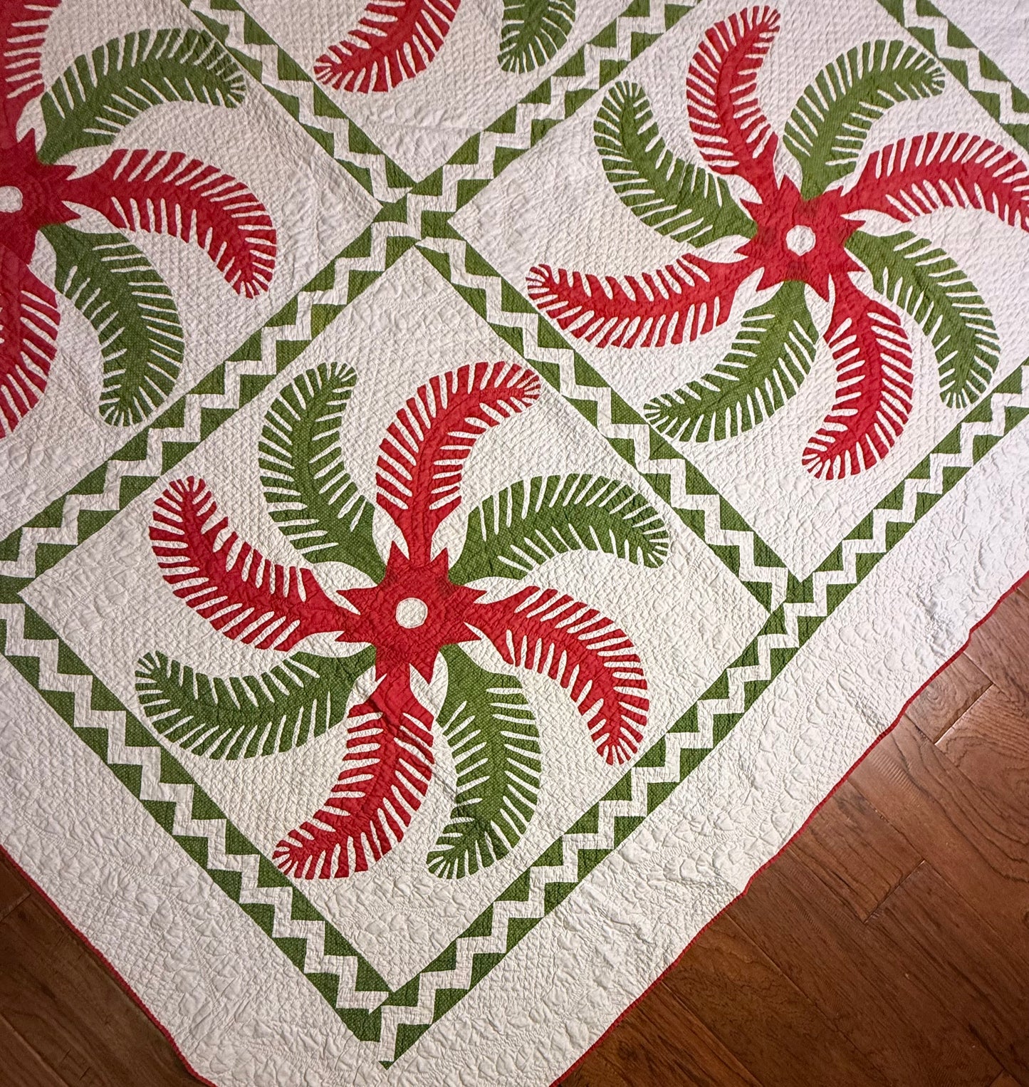 Outstanding Princess Feather Quilt With Border