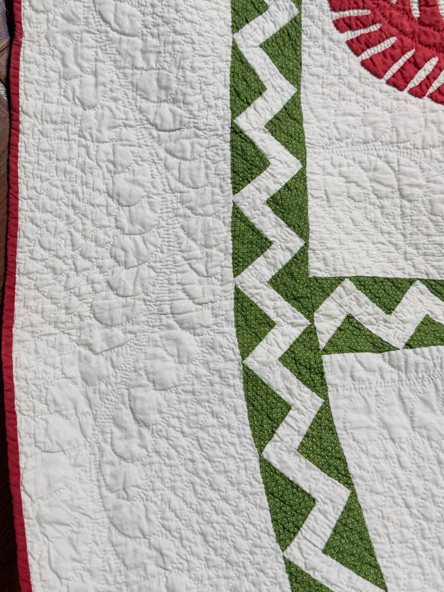 Outstanding Princess Feather Quilt With Border