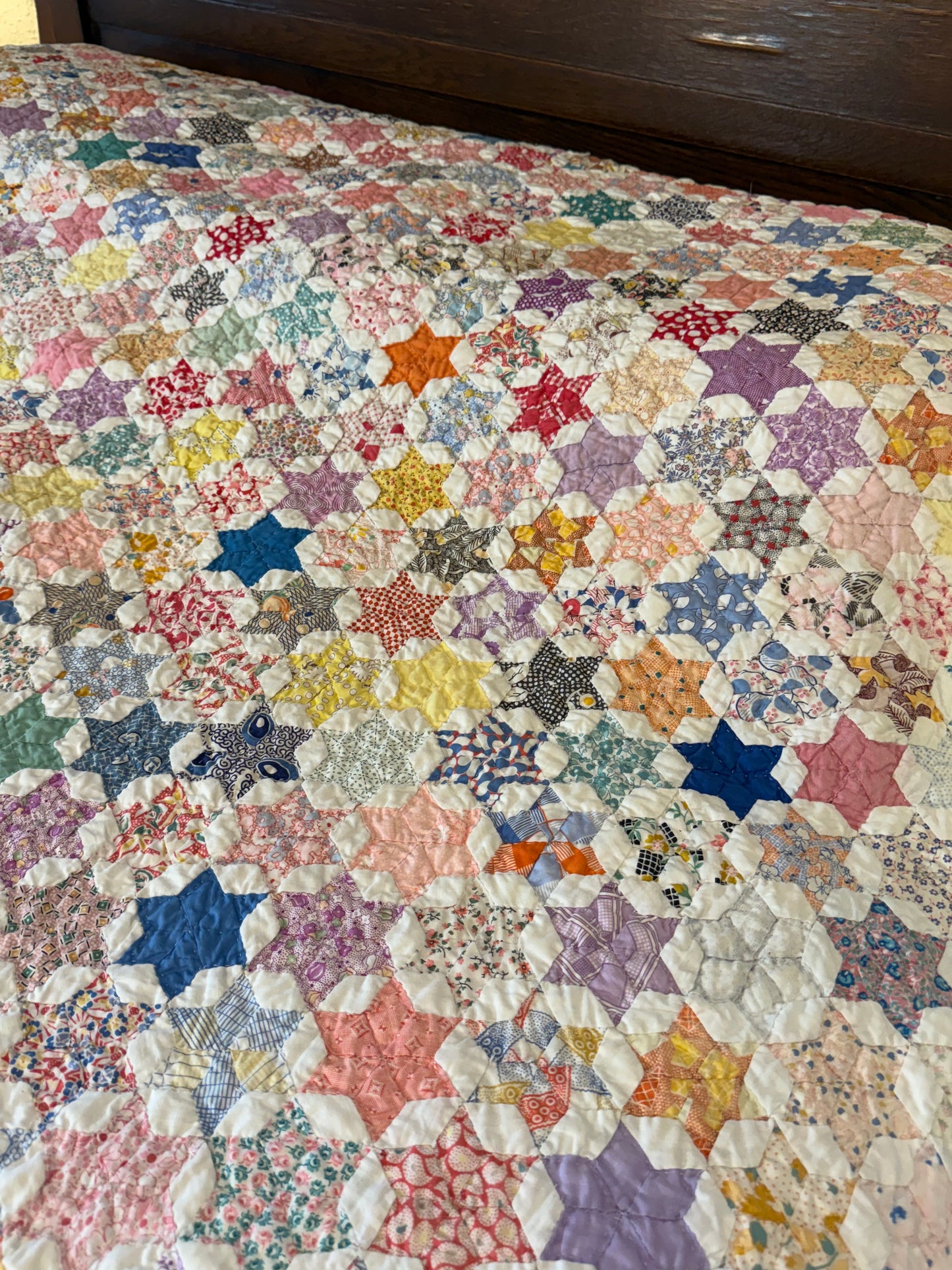 Outstanding Miniature 6 Point Connecting Stars Quilt