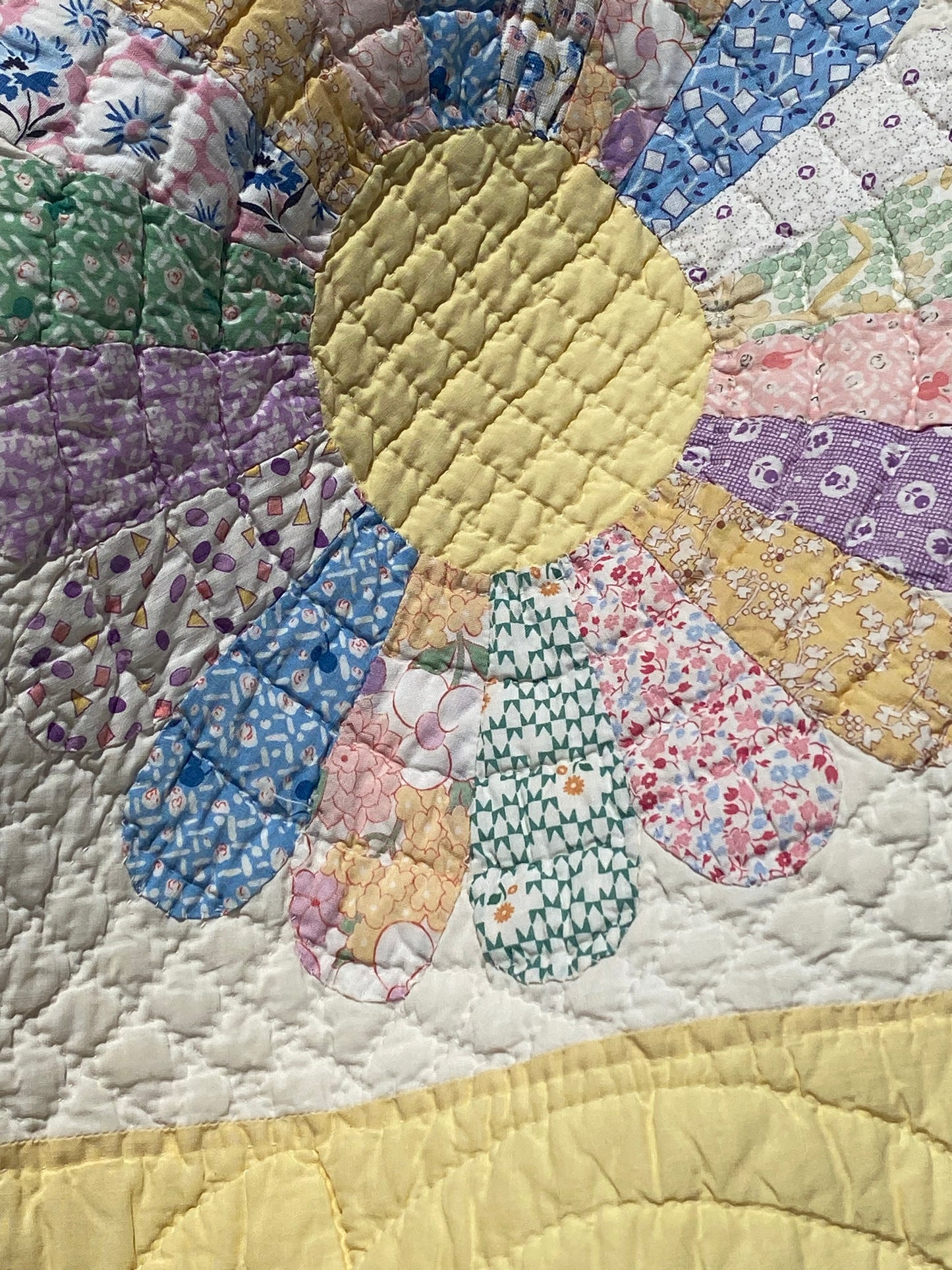 Dresden Plate Quilt - Sold