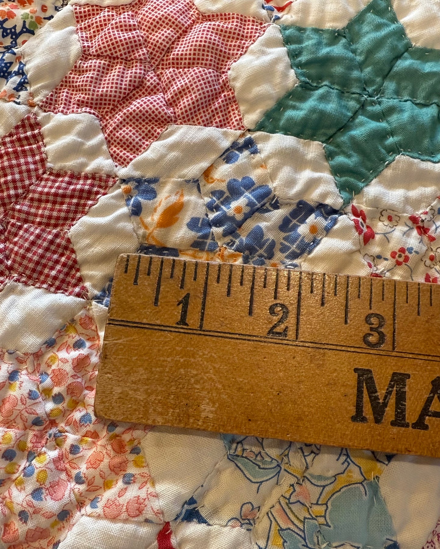 Outstanding Miniature 6 Point Connecting Stars Quilt