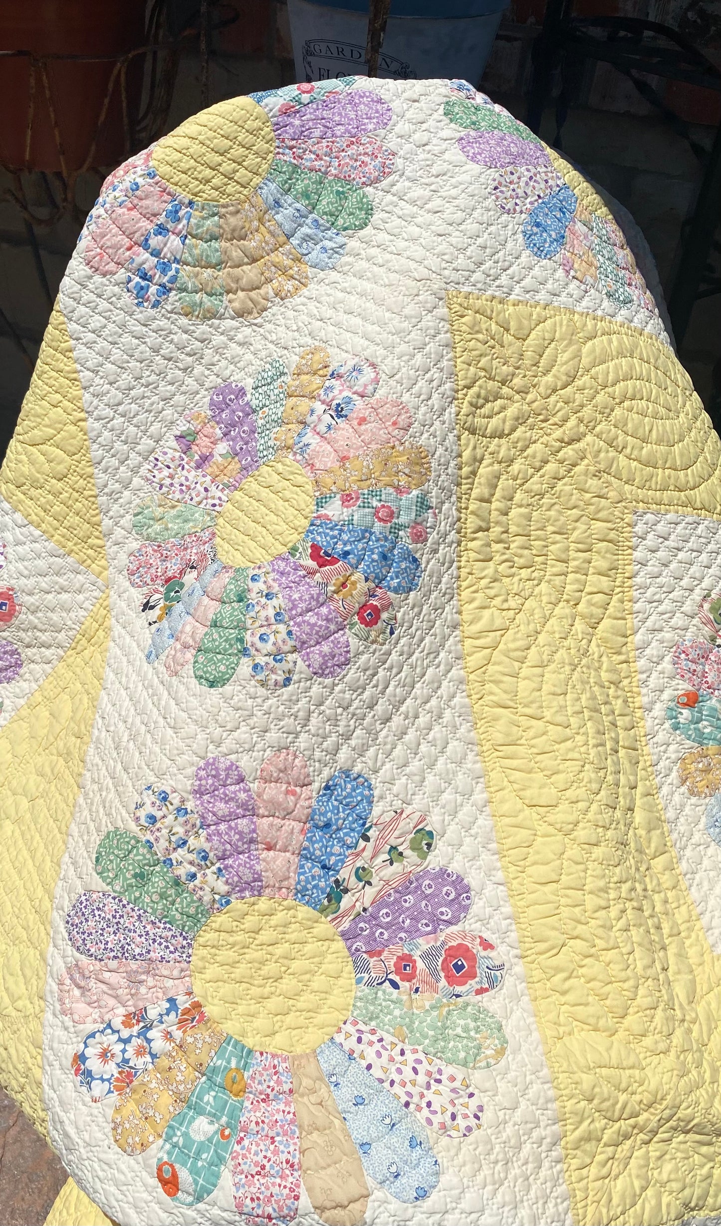 Dresden Plate Quilt - Sold