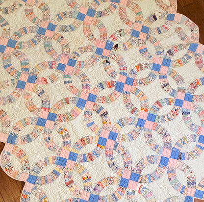 Double Wedding Ring Quilt