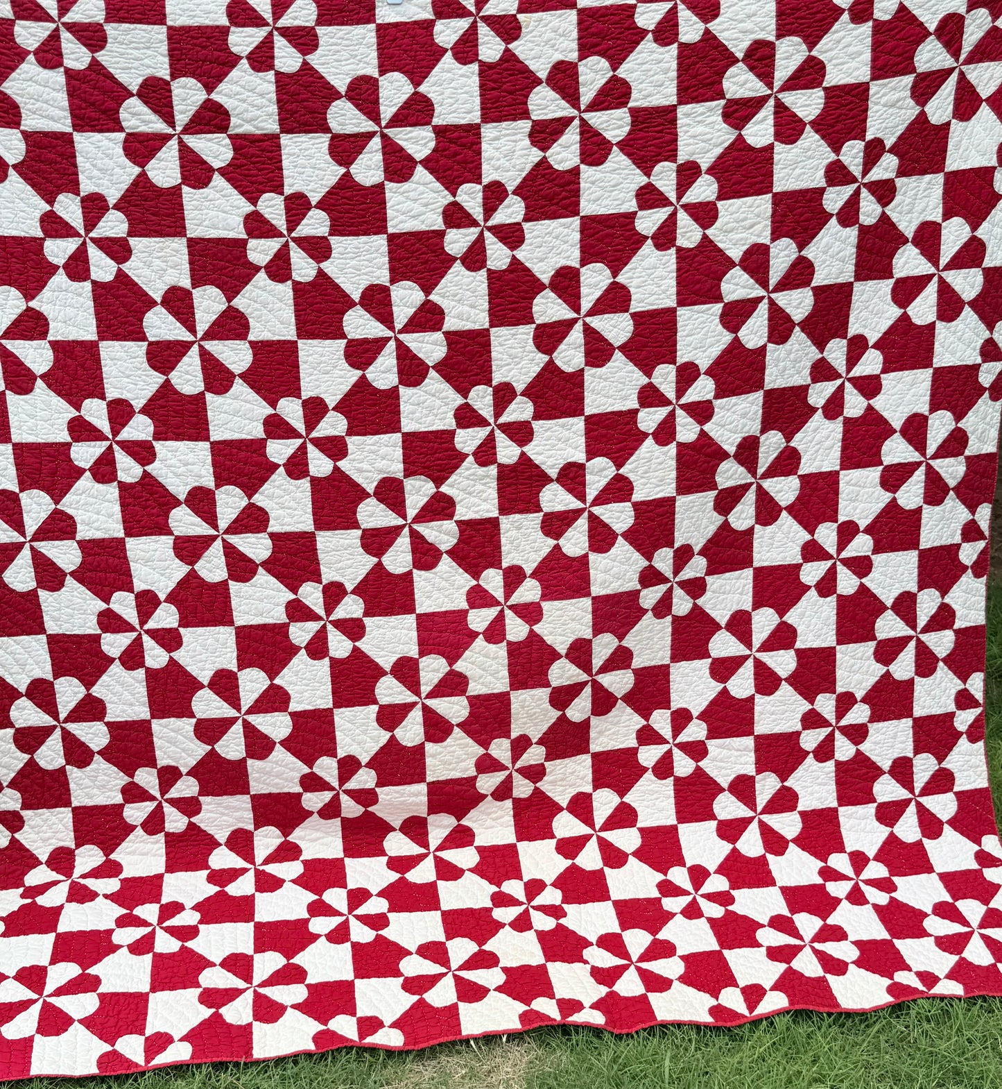 Red and White Hearts and Gizzards Quilt
