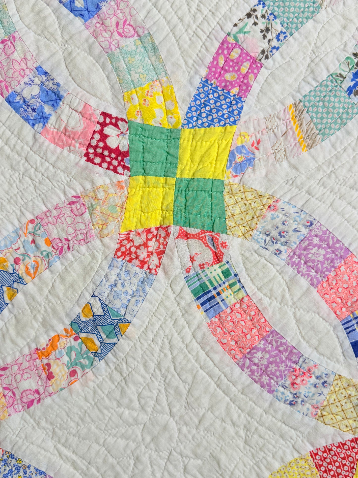 Classic Double Wedding Ring Patchwork Quilt