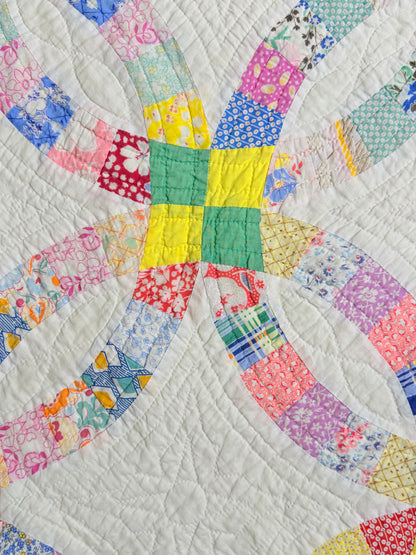 Classic Double Wedding Ring Patchwork Quilt