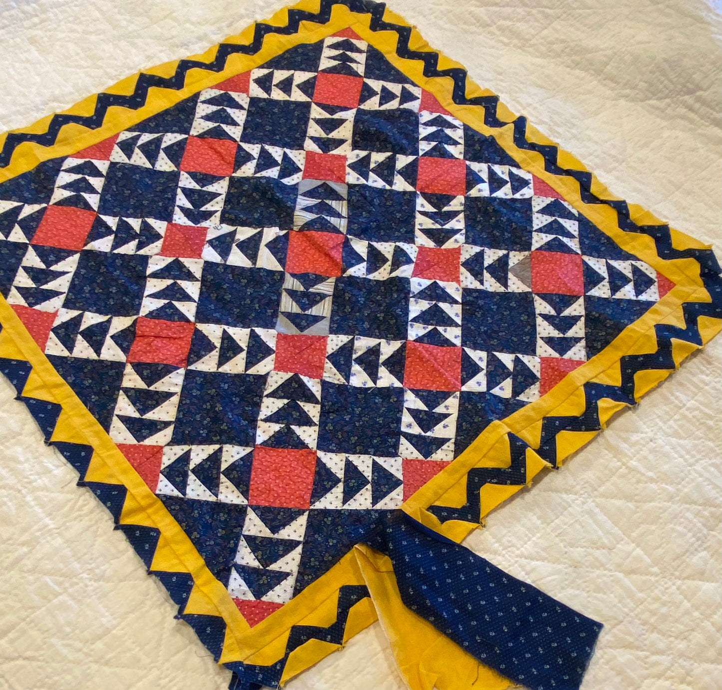 Flying Geese Crib Quilt Top with Zig Zag Border