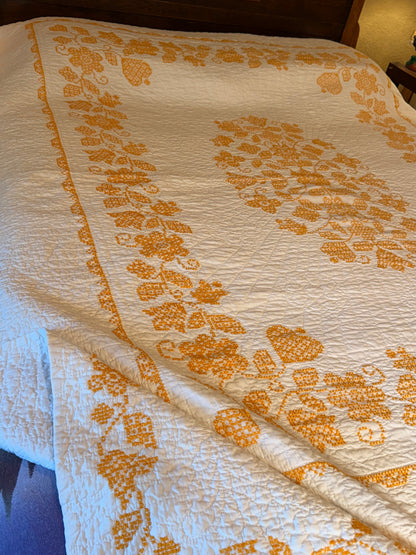 Colonial Chintz Medallion Quilt