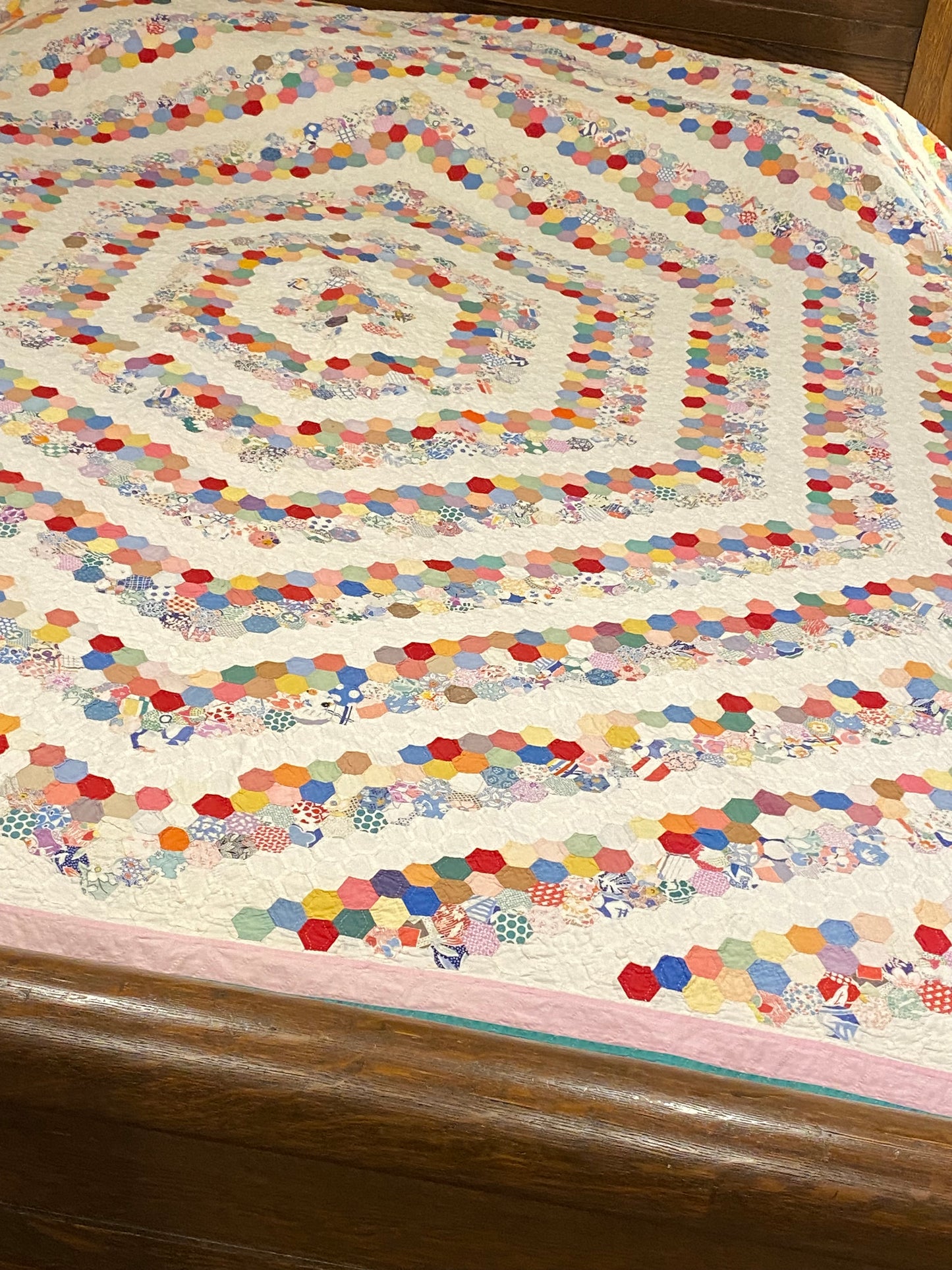 Mini Hexagons Around the World Quilt