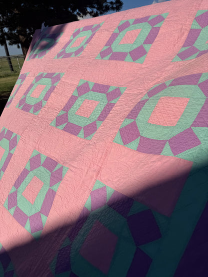 Rolling Stone Midwest Mennonite Quilt
