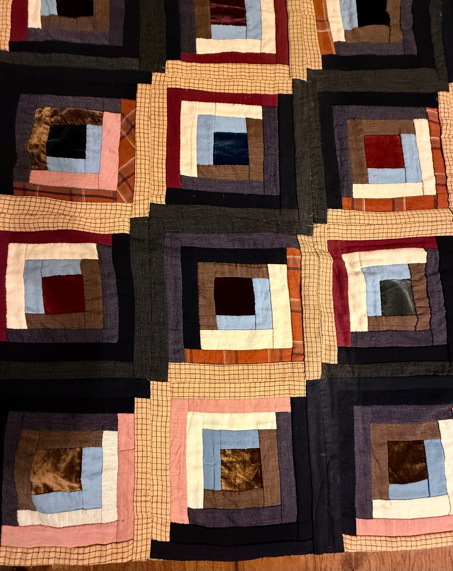 Log Cabin Streak of Lightening Quilt